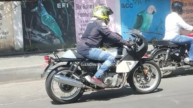 Royal Enfield Continental GT 650 Right Side View