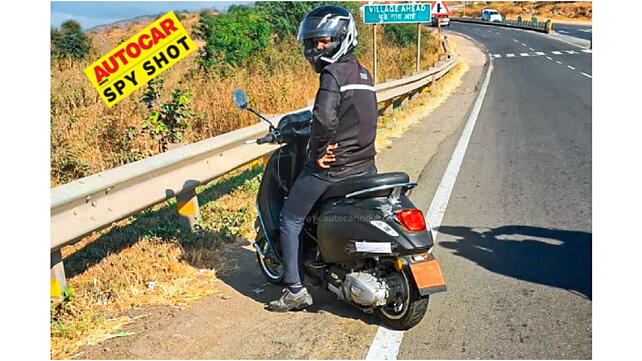 India-spec Vespa GTS scooter spied - BikeWale
