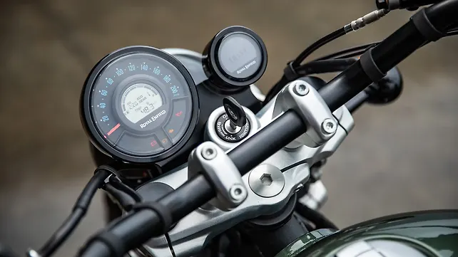 Royal Enfield Super Meteor 650 Instrument Cluster