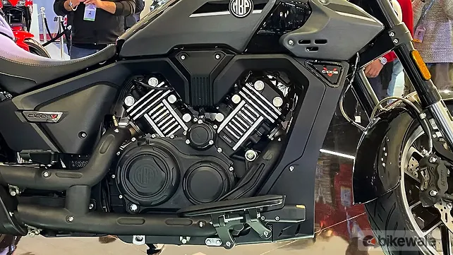 Engine From Right Engine From Right