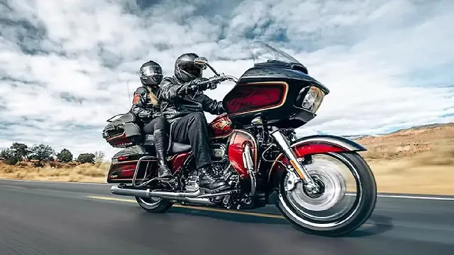 Harley-Davidson Street Glide Special Right Front Three Quarter Harley-Davidson Street Glide Special Right Front Three Quarter
