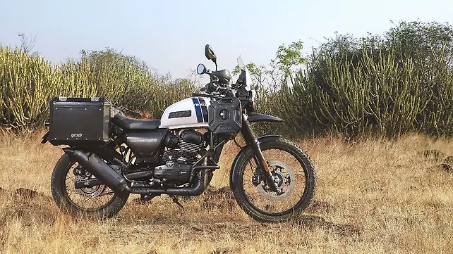 Yezdi Scrambler Right Side View