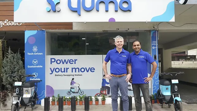 Yuma and Yulu officials Yuma and Yulu officials