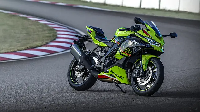 Kawasaki Ninja 400 Right Front Three Quarter Kawasaki Ninja 400 Right Front Three Quarter