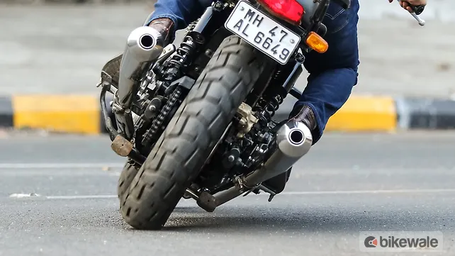 Apollo Tramplr ST Motorcycle Tyre Review Road Performance BikeWale