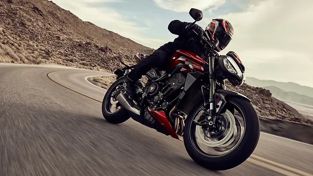 Triumph Street Triple RS Right Front Three Quarter Triumph Street Triple RS Right Front Three Quarter