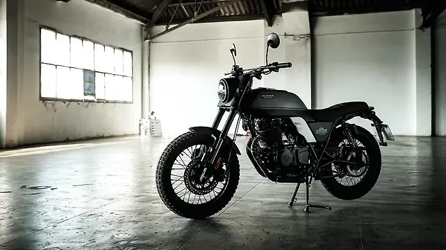 Royal Enfield Himalayan Left Front Three Quarter