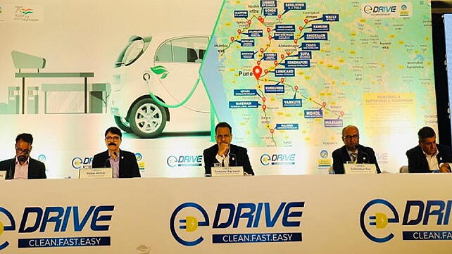L-R): Rakesh Kumar Sinha, State Head, (Retail) Maharashtra & Goa, Abbas Akhtar, CGM (Brand & PR), Sanjeev Agrawal, Executive Director, Engineering & Automation (Retail) Subhankar Sen, CGM (Retail Initiatives & Brand), and Akshay Wadhwa, Head (Retail) West at a Press Conference in Pune to announce the launch of BPCL EV Fast-Charging stations on six highways in Western India