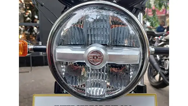Royal Enfield Interceptor 650 Head Light Royal Enfield Interceptor 650 Head Light