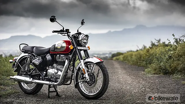 Royal Enfield Classic 350 Right Front Three Quarter Royal Enfield Classic 350 Right Front Three Quarter