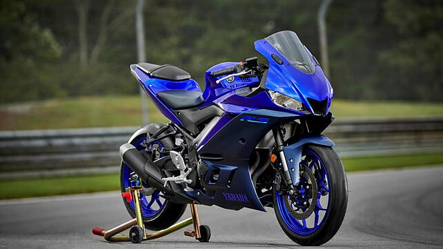 Yamaha YZF R3 Right Side View