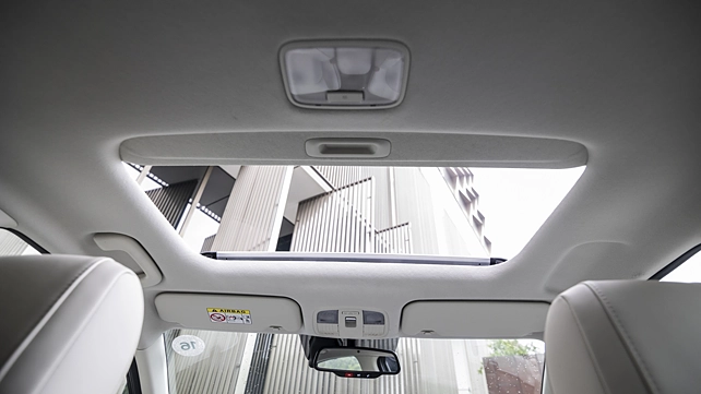 Hyundai Verna Sunroof/Moonroof