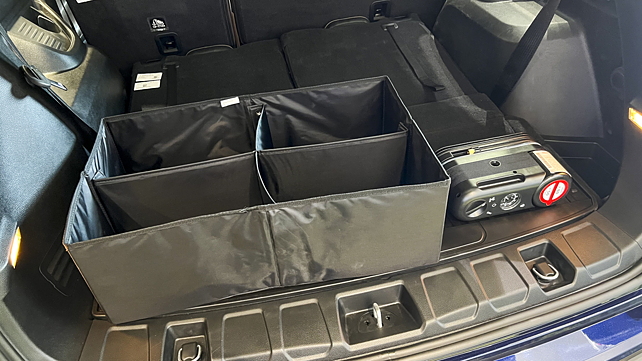 Jeep Meridian Open Boot/Trunk