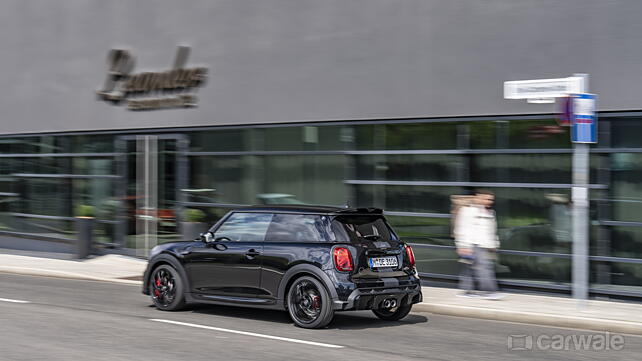 MINI Cooper Midnight Black Colour - CarWale