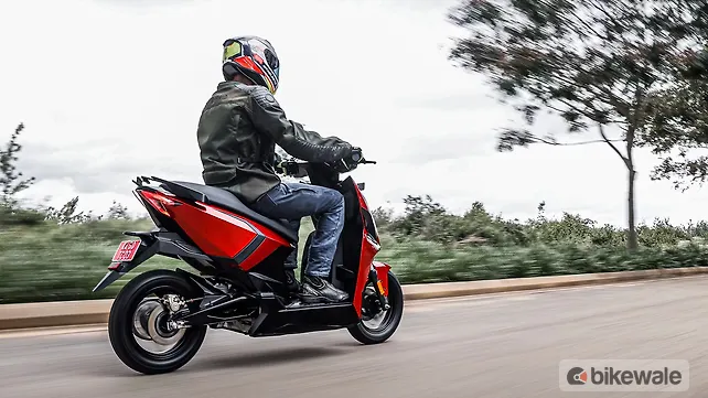 Simple Energy One Right Rear Three Quarter Simple Energy One Right Rear Three Quarter