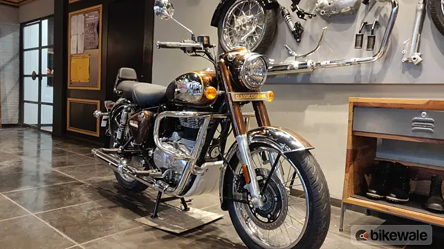 Royal Enfield Classic 350 Right Side View Royal Enfield Classic 350 Right Side View