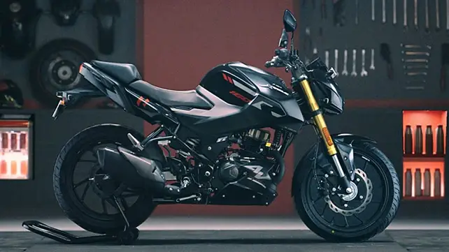 Hero Xtreme 160R 4V Right Side View Hero Xtreme 160R 4V Right Side View