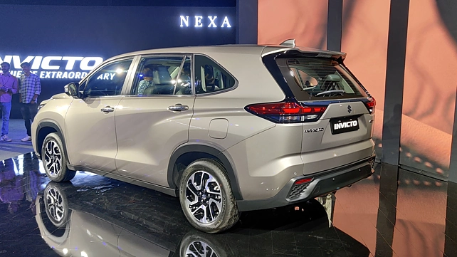 Maruti Suzuki Invicto Left Rear Three Quarter Maruti Suzuki Invicto Left Rear Three Quarter