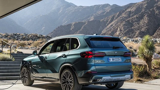 BMW X5 Facelift Left Rear Three Quarter