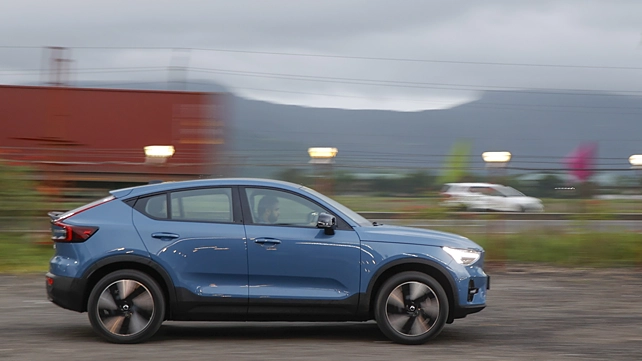 Volvo C40 Recharge Right Side View