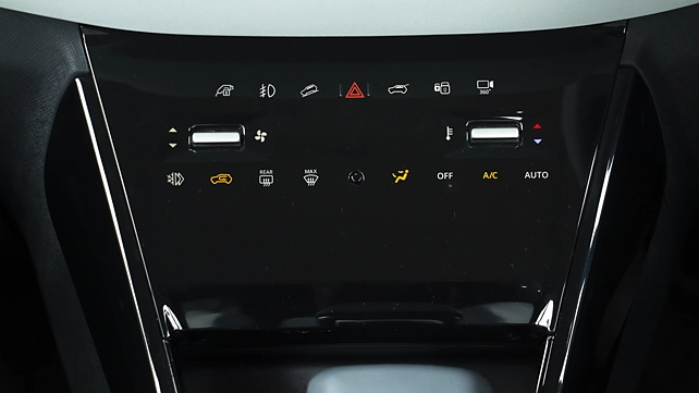 Tata Nexon EV Facelift Center Console/Centre Console Storage Tata Nexon EV Facelift Center Console/Centre Console Storage