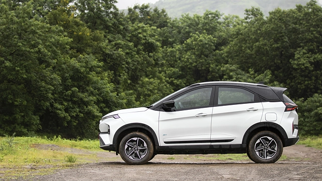 Tata Nexon EV Facelift Left Side View Tata Nexon EV Facelift Left Side View