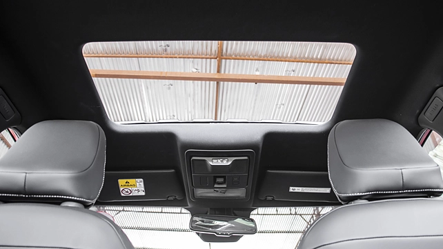 Tata Nexon Sunroof/Moonroof