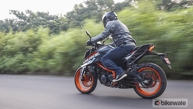 2024 KTM 390 Duke Road Test Review BikeWale