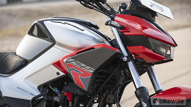 Hero Xtreme 125R Right Side View