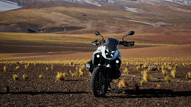 BMW R1300 GS Front View