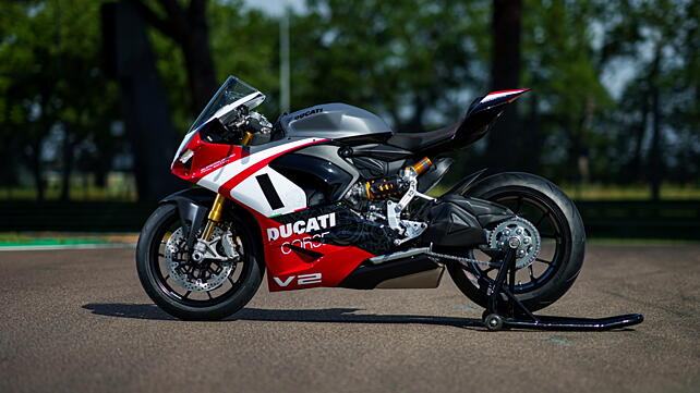 Ducati Panigale V2 Left Side View