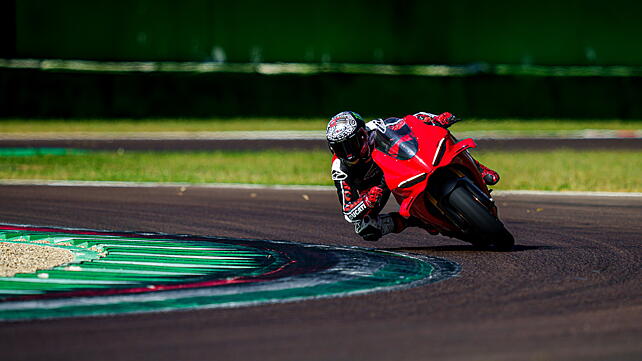 Ducati Panigale V4 Left Front Three Quarter