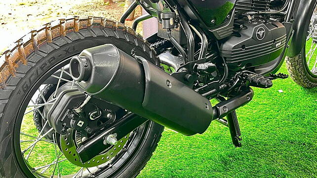 Yezdi Adventure exhaust