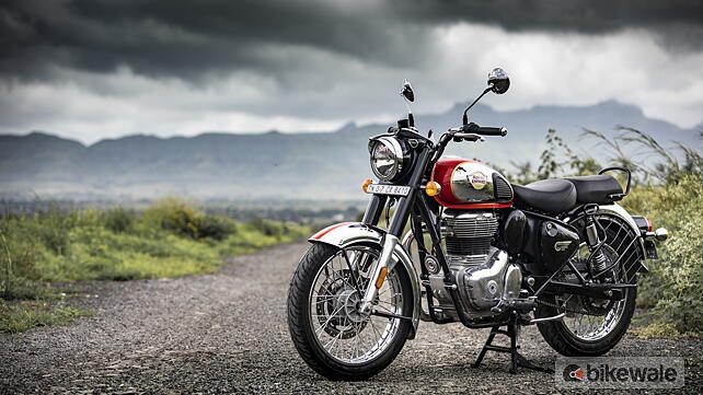 Royal Enfield Classic 350 [2024] Left Front Three Quarter