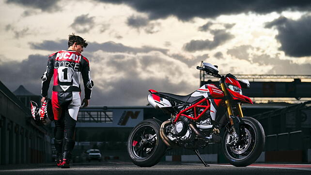 Ducati Hypermotard 950 Right Side View