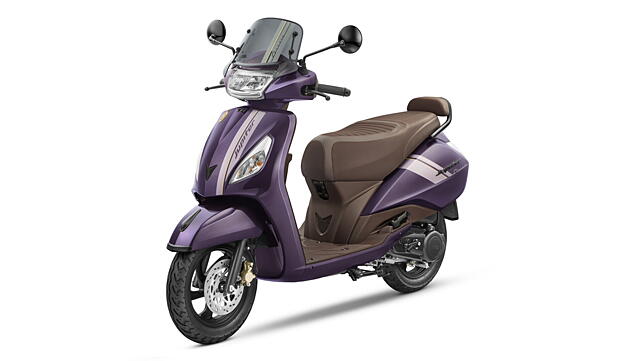 TVS Jupiter Left Front Three Quarter