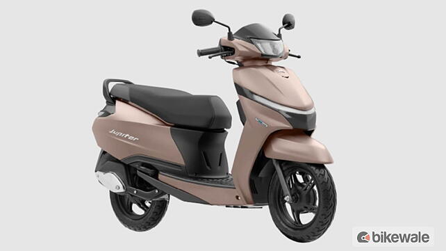 TVS Jupiter Right Front Three Quarter