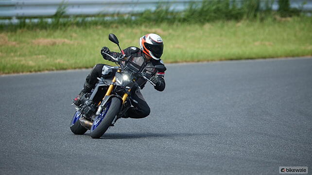 Yamaha MT-09 Right Side View