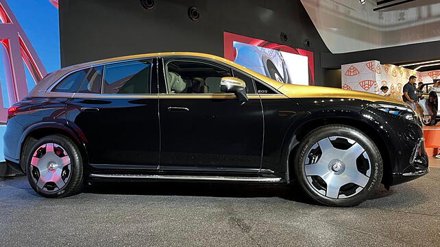 Mercedes-Benz EQS Maybach Right Side View