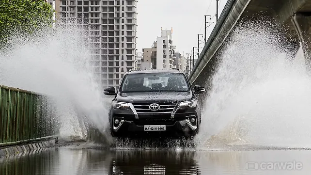Toyota Fortuner Action 
