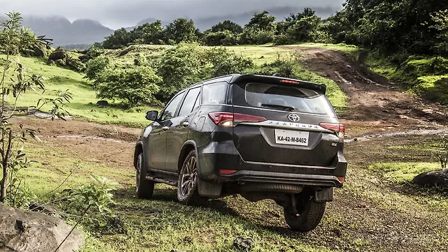 Toyota Fortuner left rear three quarter 