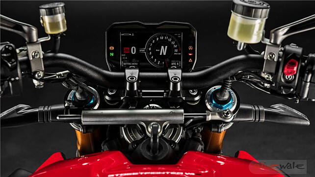 Ducati Streetfighter V4 Instrument cluster 