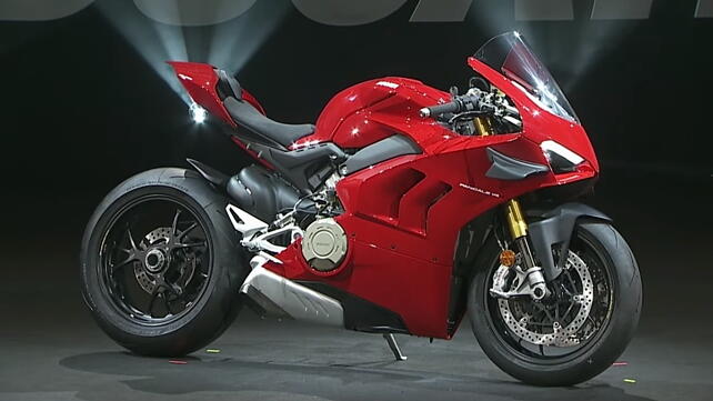 Ducati Panigale V4 Front view 