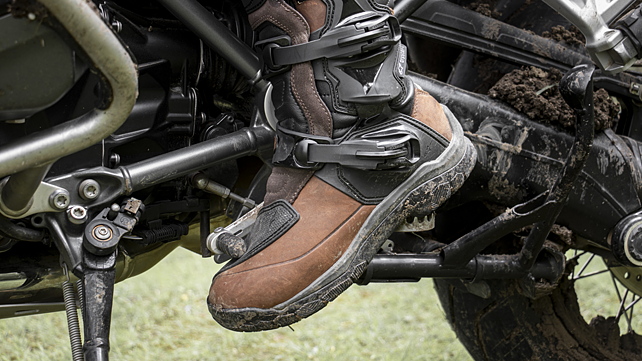 bmw gs pro boots price