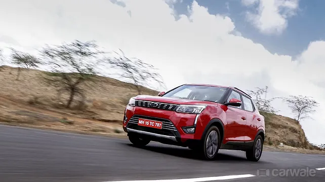 Mahindra XUV300 Экшен Действие