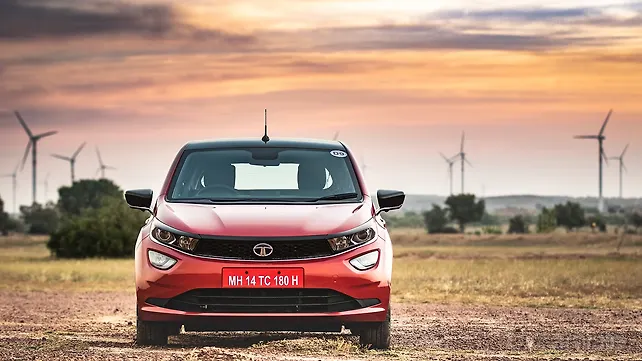 Tata Altroz Front view