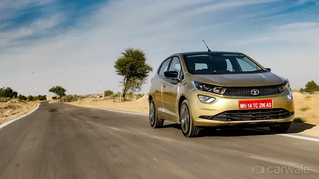 Tata Altroz Left Front Three Quarter