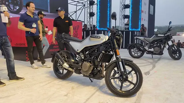 KTM 390 Adventure Husqvarna Svartpilen 250 KTM 390 Adventure Husqvarna Svartpilen 250