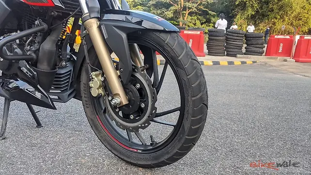 TVS Apache RTR 200 4V 2020 TVS Apache RTR 200 4V TVS Apache RTR 200 4V 2020 TVS Apache RTR 200 4V