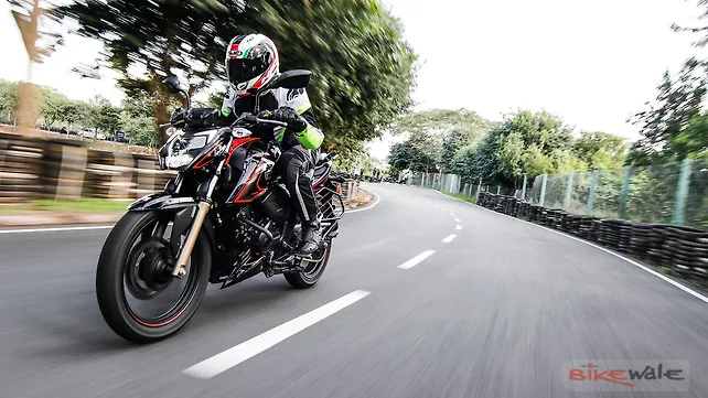 TVS Apache RTR 200 4V Action TVS Apache RTR 200 4V Action